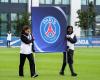 Un joueur du PSG laisse tomber un entraîneur prestigieux