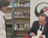 François Hollande dédicacé à la librairie Sauramps de Montpellier