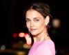 Une fois de plus, Katie Holmes prouve son sens du style avec un look coloré