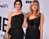 Courteney Cox dit que Jennifer Aniston a pris les articles de la garde-robe de “Friends”