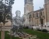 L’artiste Jaume Plensa installe une statue monumentale au cœur de Valence