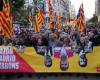 À Valence, des dizaines de milliers de manifestants expriment leur colère après les inondations