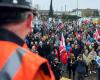 Plus de 1000 personnes manifestent pour le maintien de Stahl Gerlafingen – Unia, le syndicat