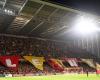 Lens-Nantes : Les supporters manifestent, match interrompu