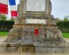 le nom d’une infirmière, gravé sur le monument aux morts de son village, 106 après sa mort pendant la Grande Guerre