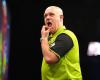 Michael van Gerwen absent du Grand Chelem alors que Luke Littler touche presque neuf fléchettes