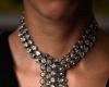 Un collier de diamants de 300 carats vendu 6,6 millions de dollars aux enchères en Suisse