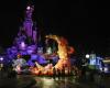 Disneyland Paris fait payer les meilleurs emplacements pour le défilé