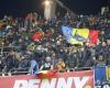 Des images impensables ! Mircea Lucescu, maudit par les ultras, quelques minutes avant la Roumanie