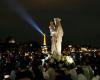 Dans la nuit parisienne, la Vierge de Notre-Dame retrouve « sa maison »