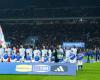 la très belle réaction des joueurs italiens qui applaudissent la Marseillaise, sifflée par San Siro