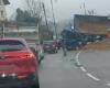 Haut-Doubs. Un camion de terrassement se renverse aux Fins : circulation perturbée