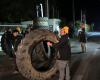 après le blocage de la place de la Libération, des agriculteurs en colère veulent s’installer à l’entrée d’Auch pour filtrer les camions