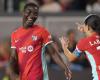 Les stars de la NWSL Chawinga et Banda nominées pour le titre de Joueuse féminine de l’année de la CAF