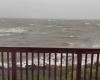 La vitesse du vent du cyclone de bombe dépasse 100 mph