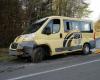 le minibus d’une équipe de rugby charentaise finit dans le fossé