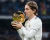 incroyable! Luka Modrić se sépare de son trophée et l’envoie à… (photo)