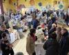 Les Hindous du Quercy. Un marché de Noël complet, à Saint-Laurent-Lolmie