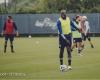 Des Girondins. Cédric Yambéré écourte l’entraînement, un joueur à l’essai