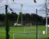 Un pylône de plusieurs mètres de haut tombe sur un terrain de football à Cherbourg, le stade fermé