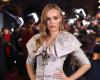 Lily-Rose Depp succombe à la tendance fashion dressing chez Chanel pour promouvoir Nosferatu